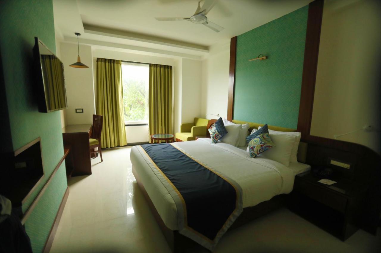 The Pinnacle Inn Sarnath Bénarès Extérieur photo