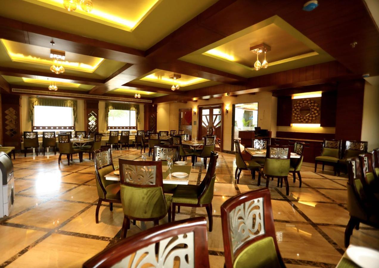 The Pinnacle Inn Sarnath Bénarès Extérieur photo
