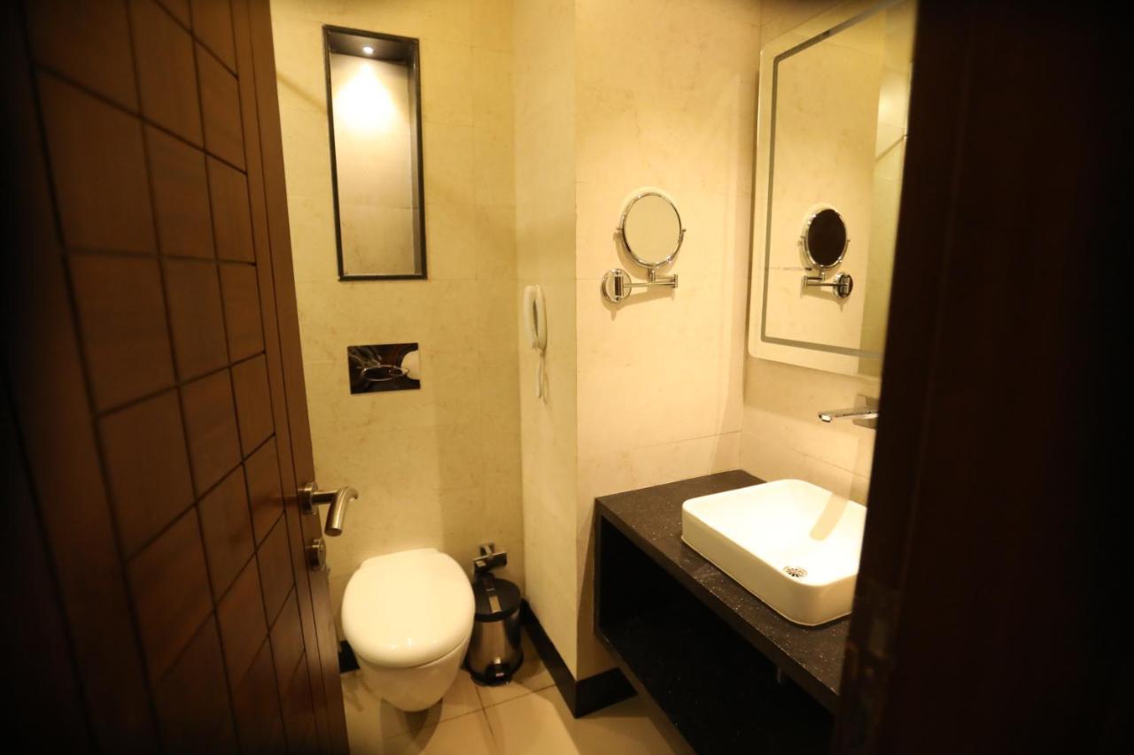 The Pinnacle Inn Sarnath Bénarès Extérieur photo