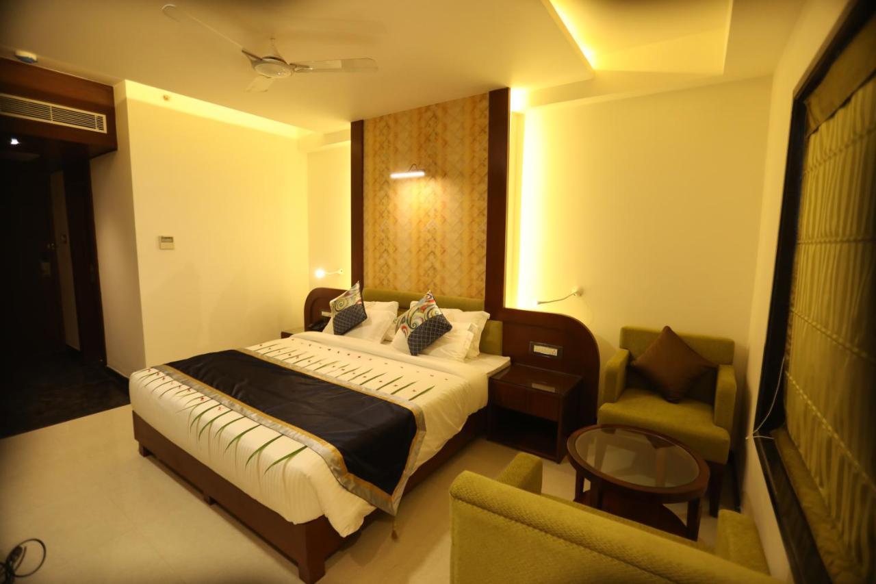 The Pinnacle Inn Sarnath Bénarès Extérieur photo